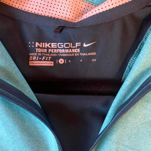 Womens Nike Golf Shirt Size Small - Picture 3 of 3